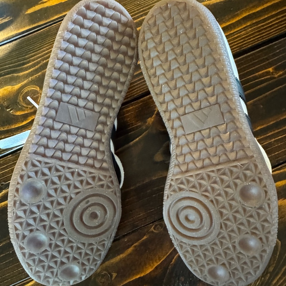 Adidas White and Gray Sneakers - Picture 2 of 4
